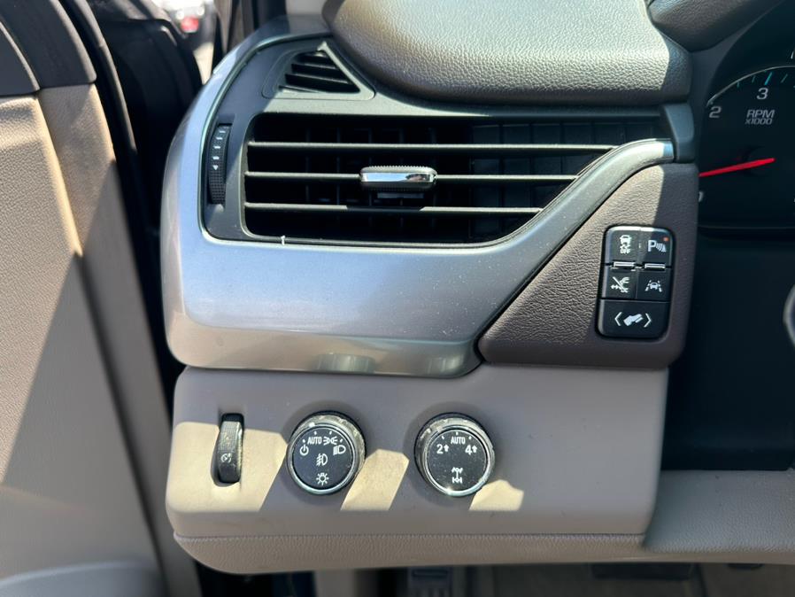 2016 Chevrolet Tahoe 4WD 4dr LTZ, available for sale in West Hartford, Connecticut | AutoMax. West Hartford, Connecticut 2016 Chevrolet Tahoe 4WD 4dr LTZ, available for sale in West Hartford, Connecticut | AutoMax. West Hartford, Connecticut