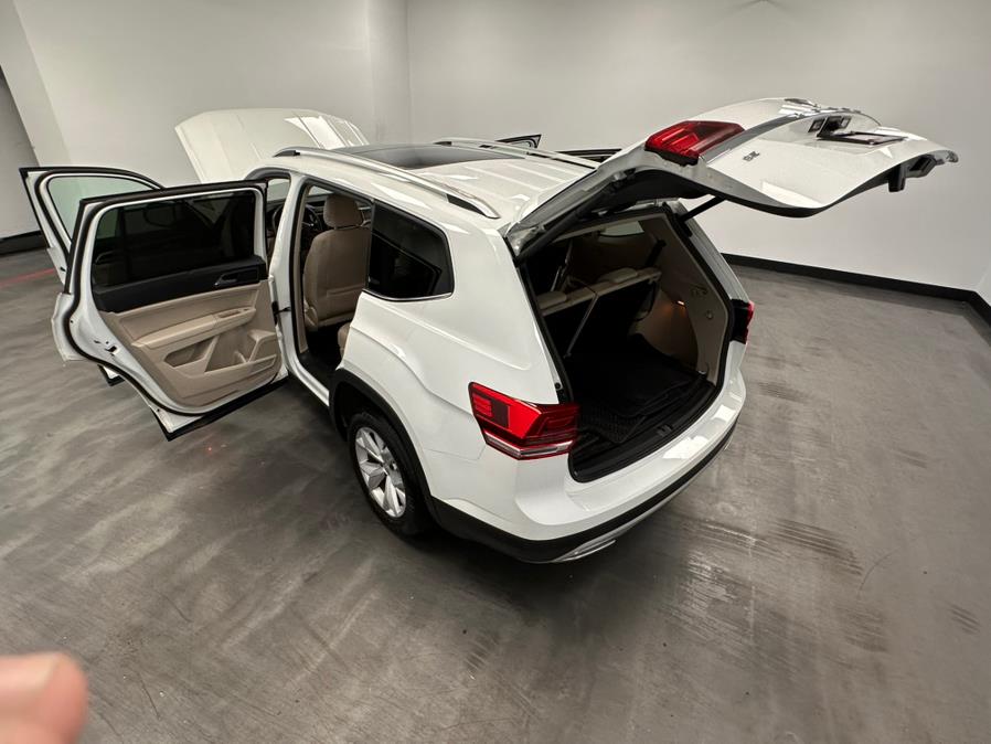 2019 Volkswagen Atlas 3.6L V6 SE w/Technology 4MOTION, available for sale in Linden, New Jersey | East Coast Auto Group. Linden, New Jersey 2019 Volkswagen Atlas 3.6L V6 SE w/Technology 4MOTION, available for sale in Linden, New Jersey | East Coast Auto Group. Linden, New Jersey