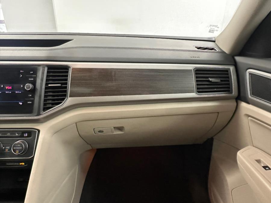 2019 Volkswagen Atlas 3.6L V6 SE w/Technology 4MOTION, available for sale in Linden, New Jersey | East Coast Auto Group. Linden, New Jersey 2019 Volkswagen Atlas 3.6L V6 SE w/Technology 4MOTION, available for sale in Linden, New Jersey | East Coast Auto Group. Linden, New Jersey