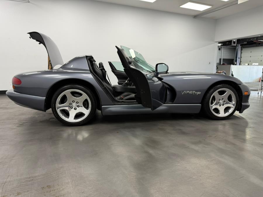 2000 Dodge Viper 2dr RT/10 Convertible, available for sale in Elizabeth, New Jersey | M Auto Group. Elizabeth, New Jersey 2000 Dodge Viper 2dr RT/10 Convertible, available for sale in Elizabeth, New Jersey | M Auto Group. Elizabeth, New Jersey
