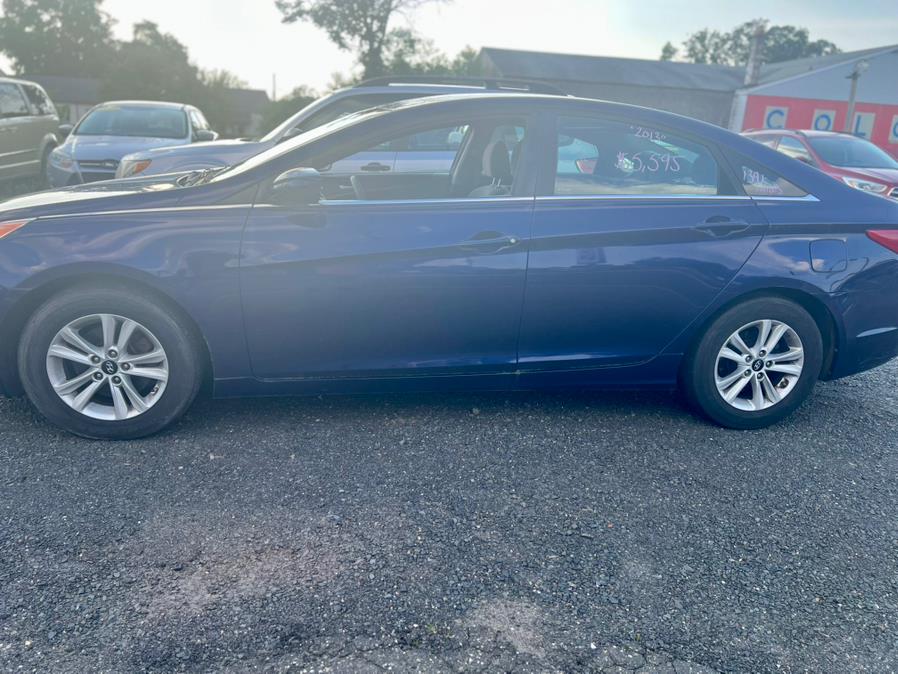 2013 Hyundai Sonata 4dr Sdn 2.4L Auto GLS, available for sale in Wallingford, Connecticut | Wallingford Auto Center LLC. Wallingford, Connecticut 2013 Hyundai Sonata 4dr Sdn 2.4L Auto GLS, available for sale in Wallingford, Connecticut | Wallingford Auto Center LLC. Wallingford, Connecticut