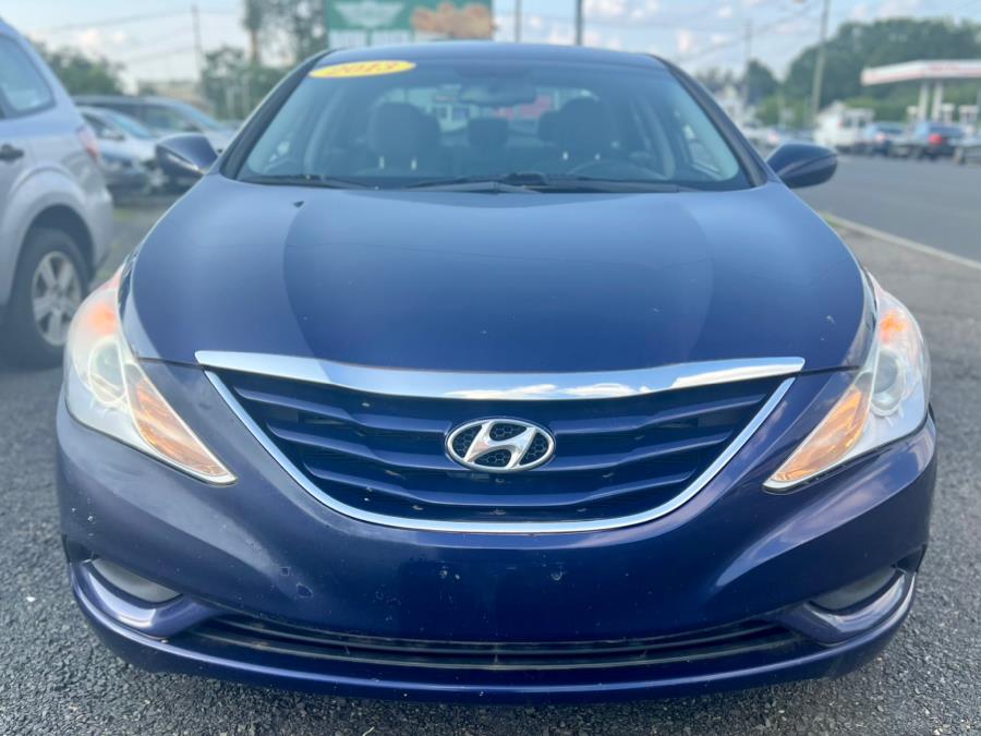 2013 Hyundai Sonata 4dr Sdn 2.4L Auto GLS, available for sale in Wallingford, Connecticut | Wallingford Auto Center LLC. Wallingford, Connecticut 2013 Hyundai Sonata 4dr Sdn 2.4L Auto GLS, available for sale in Wallingford, Connecticut | Wallingford Auto Center LLC. Wallingford, Connecticut
