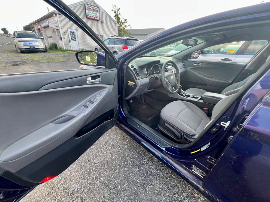 2013 Hyundai Sonata 4dr Sdn 2.4L Auto GLS, available for sale in Wallingford, Connecticut | Wallingford Auto Center LLC. Wallingford, Connecticut 2013 Hyundai Sonata 4dr Sdn 2.4L Auto GLS, available for sale in Wallingford, Connecticut | Wallingford Auto Center LLC. Wallingford, Connecticut