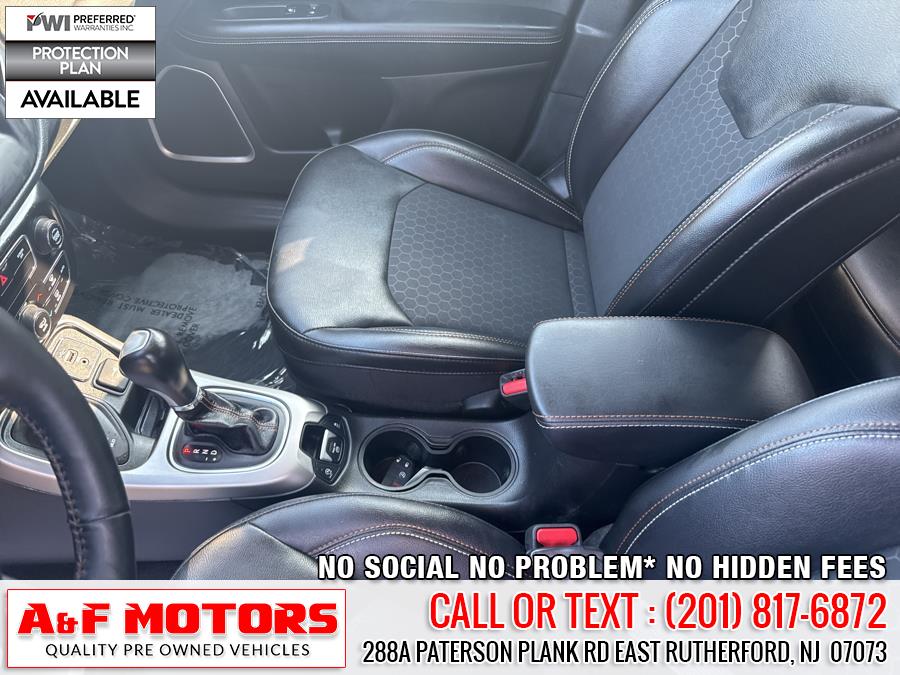 2019 Jeep Compass Latitude 4x4, available for sale in East Rutherford, New Jersey | A&F Motors LLC. East Rutherford, New Jersey 2019 Jeep Compass Latitude 4x4, available for sale in East Rutherford, New Jersey | A&F Motors LLC. East Rutherford, New Jersey