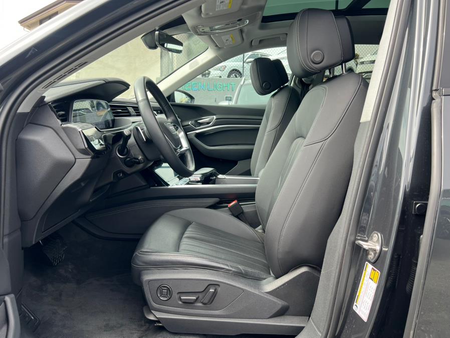 2022 Audi e-tron Premium Plus quattro, available for sale in Daly City, California | Green Light Auto Wholesale. Daly City, California 2022 Audi e-tron Premium Plus quattro, available for sale in Daly City, California | Green Light Auto Wholesale. Daly City, California