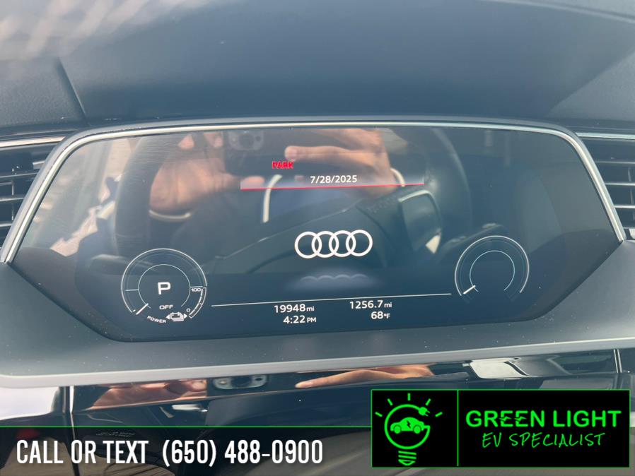 2022 Audi e-tron Premium Plus quattro, available for sale in Daly City, California | Green Light Auto Wholesale. Daly City, California 2022 Audi e-tron Premium Plus quattro, available for sale in Daly City, California | Green Light Auto Wholesale. Daly City, California