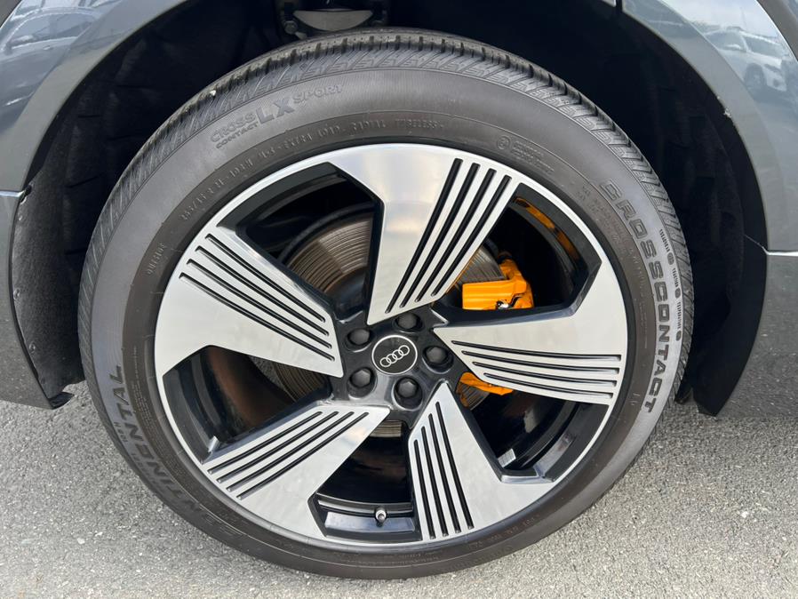 2022 Audi e-tron Premium Plus quattro, available for sale in Daly City, California | Green Light Auto Wholesale. Daly City, California 2022 Audi e-tron Premium Plus quattro, available for sale in Daly City, California | Green Light Auto Wholesale. Daly City, California