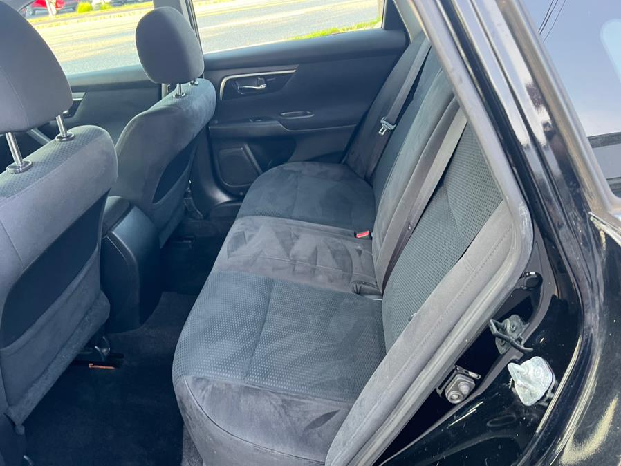 2014 Nissan Altima 4dr Sdn I4 2.5 S, available for sale in Swansea, Massachusetts | Gas On The Run. Swansea, Massachusetts 2014 Nissan Altima 4dr Sdn I4 2.5 S, available for sale in Swansea, Massachusetts | Gas On The Run. Swansea, Massachusetts