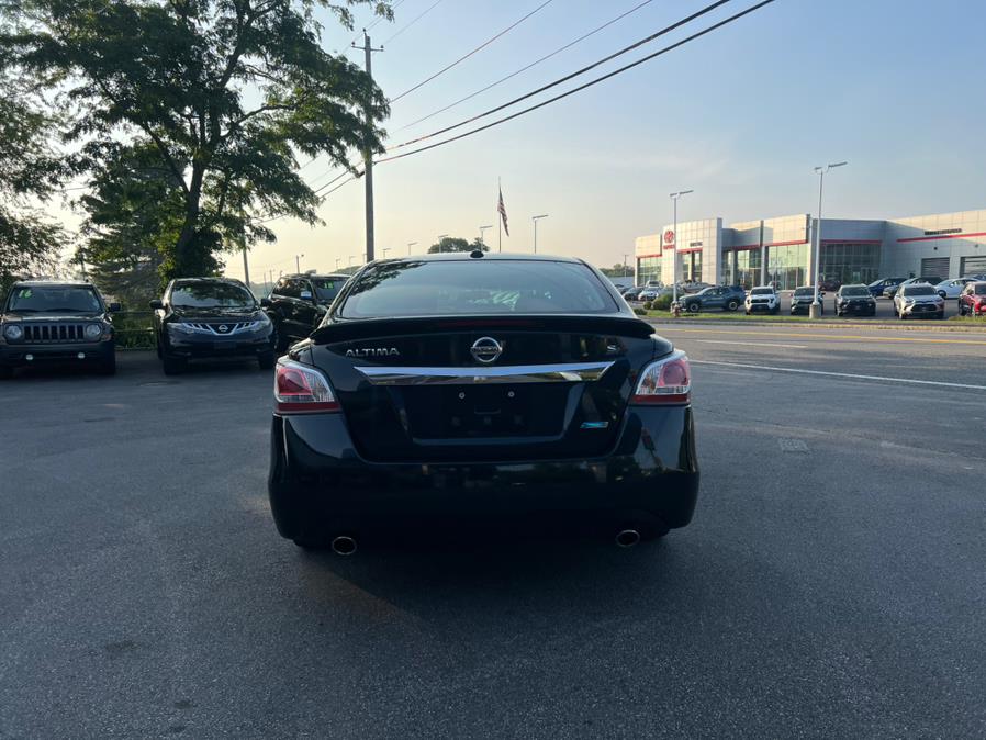 2014 Nissan Altima 4dr Sdn I4 2.5 S, available for sale in Swansea, Massachusetts | Gas On The Run. Swansea, Massachusetts 2014 Nissan Altima 4dr Sdn I4 2.5 S, available for sale in Swansea, Massachusetts | Gas On The Run. Swansea, Massachusetts