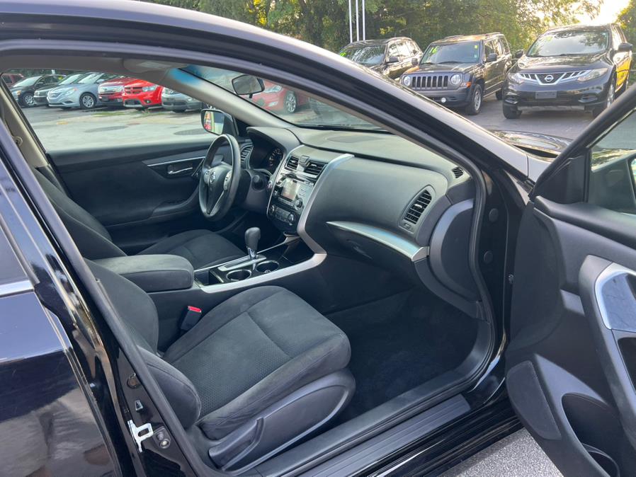 2014 Nissan Altima 4dr Sdn I4 2.5 S, available for sale in Swansea, Massachusetts | Gas On The Run. Swansea, Massachusetts 2014 Nissan Altima 4dr Sdn I4 2.5 S, available for sale in Swansea, Massachusetts | Gas On The Run. Swansea, Massachusetts