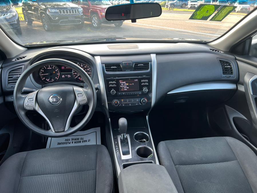 2014 Nissan Altima 4dr Sdn I4 2.5 S, available for sale in Swansea, Massachusetts | Gas On The Run. Swansea, Massachusetts 2014 Nissan Altima 4dr Sdn I4 2.5 S, available for sale in Swansea, Massachusetts | Gas On The Run. Swansea, Massachusetts