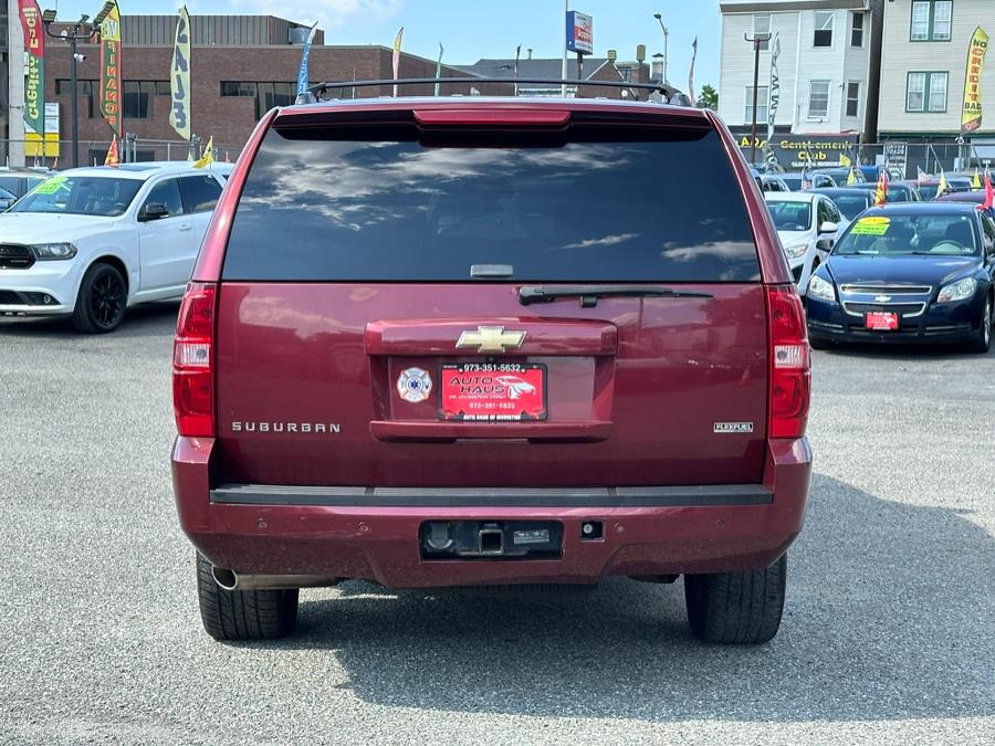 2008 Chevrolet Suburban 1500 LTZ photo 4