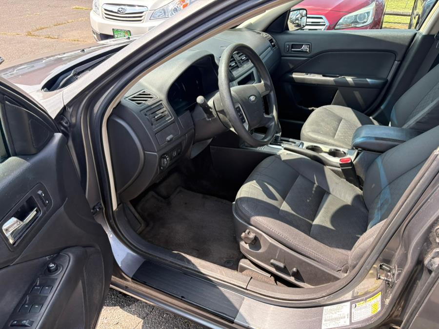 2012 Ford Fusion 4dr Sdn SE FWD, available for sale in East Windsor, Connecticut | CT Car Co LLC. East Windsor, Connecticut 2012 Ford Fusion 4dr Sdn SE FWD, available for sale in East Windsor, Connecticut | CT Car Co LLC. East Windsor, Connecticut