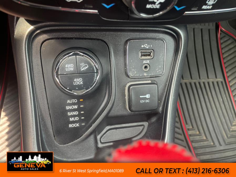 2020 Jeep Compass Trailhawk 4x4, available for sale in West Springfield, Massachusetts | Geneva Auto Sales LLC. West Springfield, Massachusetts 2020 Jeep Compass Trailhawk 4x4, available for sale in West Springfield, Massachusetts | Geneva Auto Sales LLC. West Springfield, Massachusetts