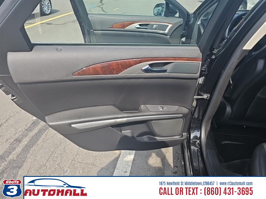 2013 Lincoln MKZ 4dr Sdn AWD, available for sale in Middletown, Connecticut | RT 3 AUTO MALL LLC. Middletown, Connecticut 2013 Lincoln MKZ 4dr Sdn AWD, available for sale in Middletown, Connecticut | RT 3 AUTO MALL LLC. Middletown, Connecticut