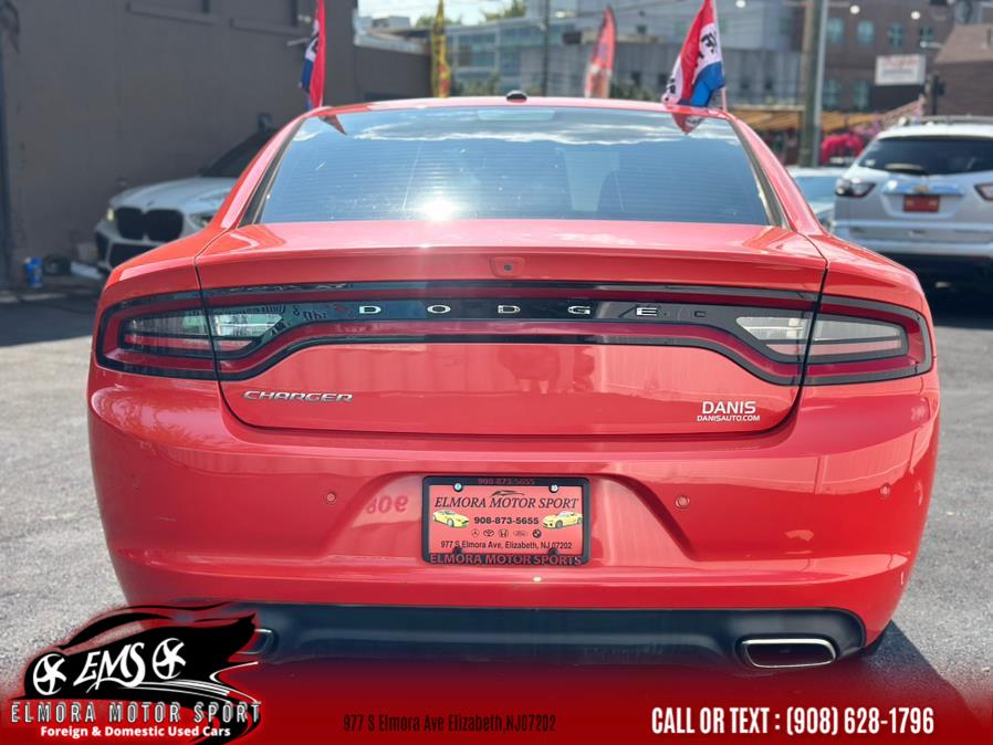 2019 Dodge Charger SXT photo 3
