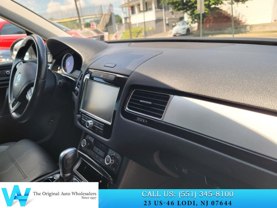 2014 Volkswagen Touareg 4dr 3.6L Sport, available for sale in Lodi, New Jersey | AW Auto & Truck Wholesalers, Inc. Lodi, New Jersey 2014 Volkswagen Touareg 4dr 3.6L Sport, available for sale in Lodi, New Jersey | AW Auto & Truck Wholesalers, Inc. Lodi, New Jersey