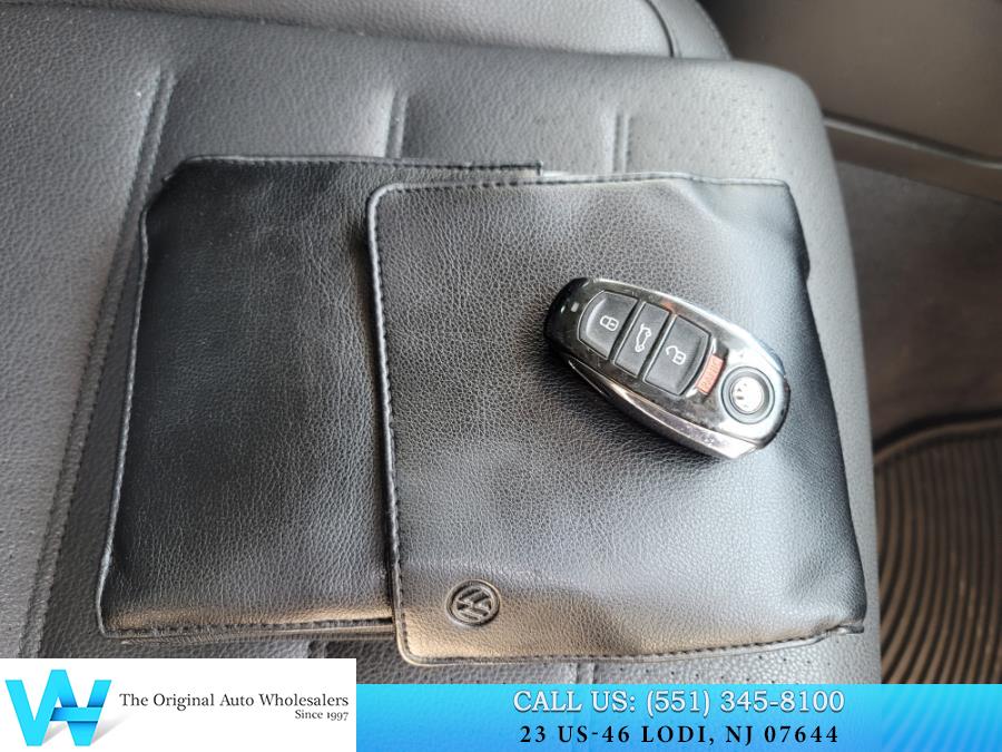 2014 Volkswagen Touareg 4dr 3.6L Sport, available for sale in Lodi, New Jersey | AW Auto & Truck Wholesalers, Inc. Lodi, New Jersey 2014 Volkswagen Touareg 4dr 3.6L Sport, available for sale in Lodi, New Jersey | AW Auto & Truck Wholesalers, Inc. Lodi, New Jersey