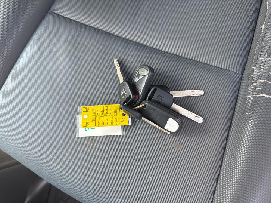 2005 Honda Element 4WD EX AT, available for sale in Branford, Connecticut | Al Mac Motors 2. Branford, Connecticut 2005 Honda Element 4WD EX AT, available for sale in Branford, Connecticut | Al Mac Motors 2. Branford, Connecticut