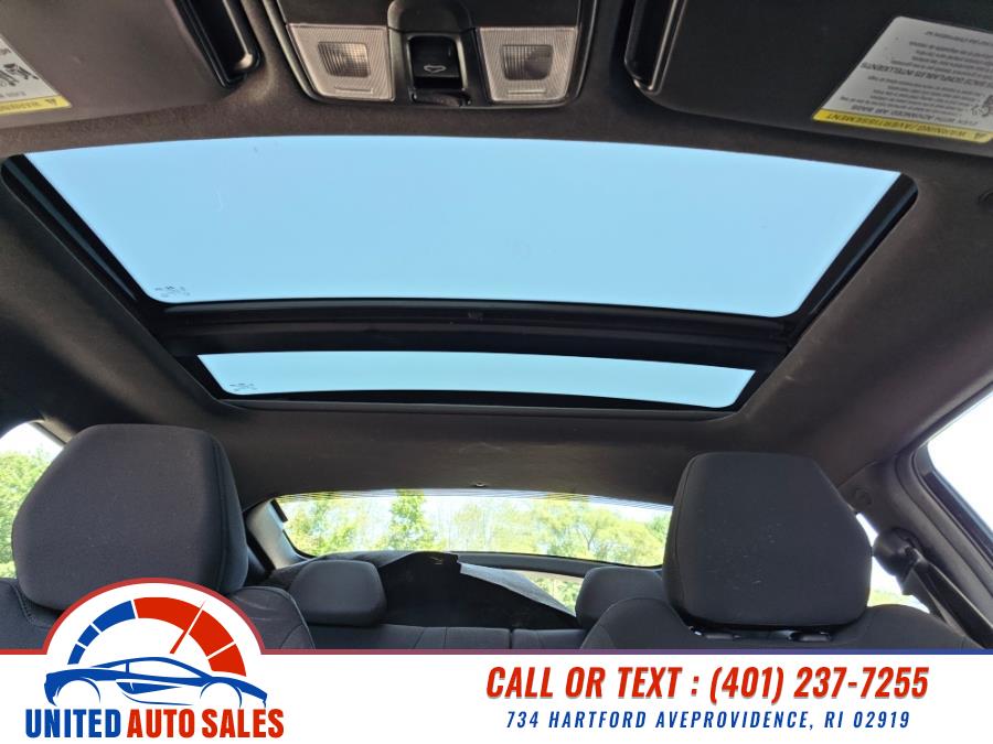 2017 Hyundai Veloster Dual Clutch, available for sale in Providence, Rhode Island | United Auto Sales Inc. Providence, Rhode Island 2017 Hyundai Veloster Dual Clutch, available for sale in Providence, Rhode Island | United Auto Sales Inc. Providence, Rhode Island