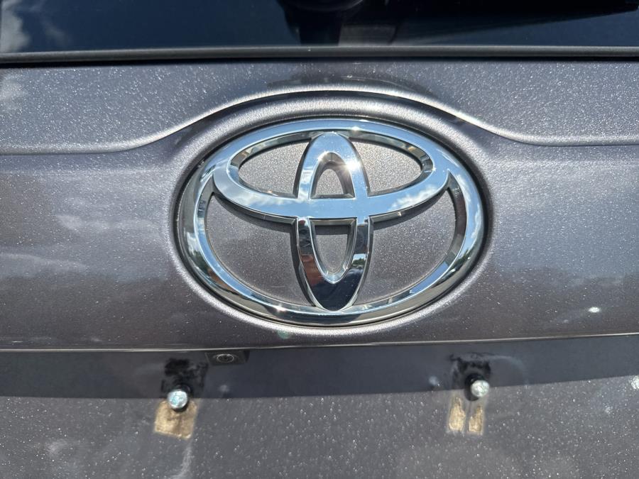 2016 Toyota Highlander AWD 4dr V6 XLE, available for sale in Waterbury, Connecticut | National Auto Brokers, Inc.. Waterbury, Connecticut 2016 Toyota Highlander AWD 4dr V6 XLE, available for sale in Waterbury, Connecticut | National Auto Brokers, Inc.. Waterbury, Connecticut