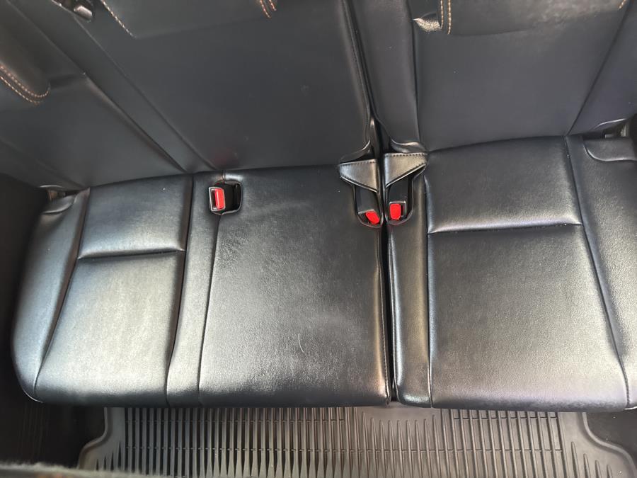 2016 Toyota Highlander AWD 4dr V6 XLE, available for sale in Waterbury, Connecticut | National Auto Brokers, Inc.. Waterbury, Connecticut 2016 Toyota Highlander AWD 4dr V6 XLE, available for sale in Waterbury, Connecticut | National Auto Brokers, Inc.. Waterbury, Connecticut
