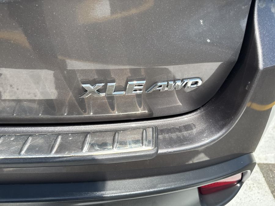 2016 Toyota Highlander AWD 4dr V6 XLE, available for sale in Waterbury, Connecticut | National Auto Brokers, Inc.. Waterbury, Connecticut 2016 Toyota Highlander AWD 4dr V6 XLE, available for sale in Waterbury, Connecticut | National Auto Brokers, Inc.. Waterbury, Connecticut