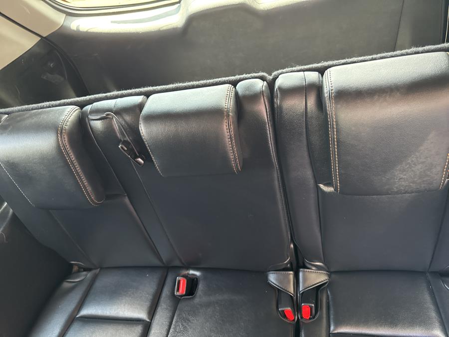 2016 Toyota Highlander AWD 4dr V6 XLE, available for sale in Waterbury, Connecticut | National Auto Brokers, Inc.. Waterbury, Connecticut 2016 Toyota Highlander AWD 4dr V6 XLE, available for sale in Waterbury, Connecticut | National Auto Brokers, Inc.. Waterbury, Connecticut
