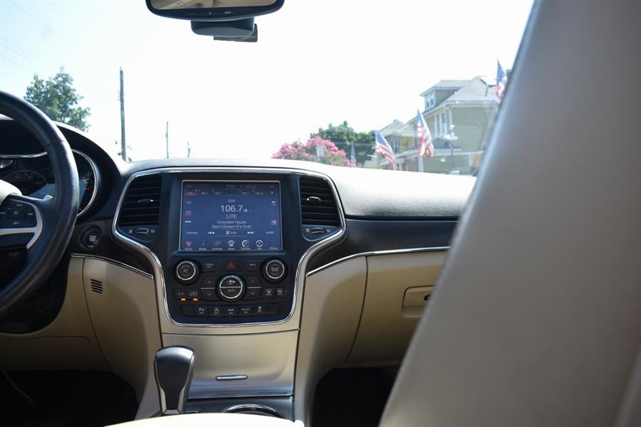 2017 Jeep Grand Cherokee Limited, available for sale in Hempstead, New York | Certified Auto Group. Hempstead, New York 2017 Jeep Grand Cherokee Limited, available for sale in Hempstead, New York | Certified Auto Group. Hempstead, New York