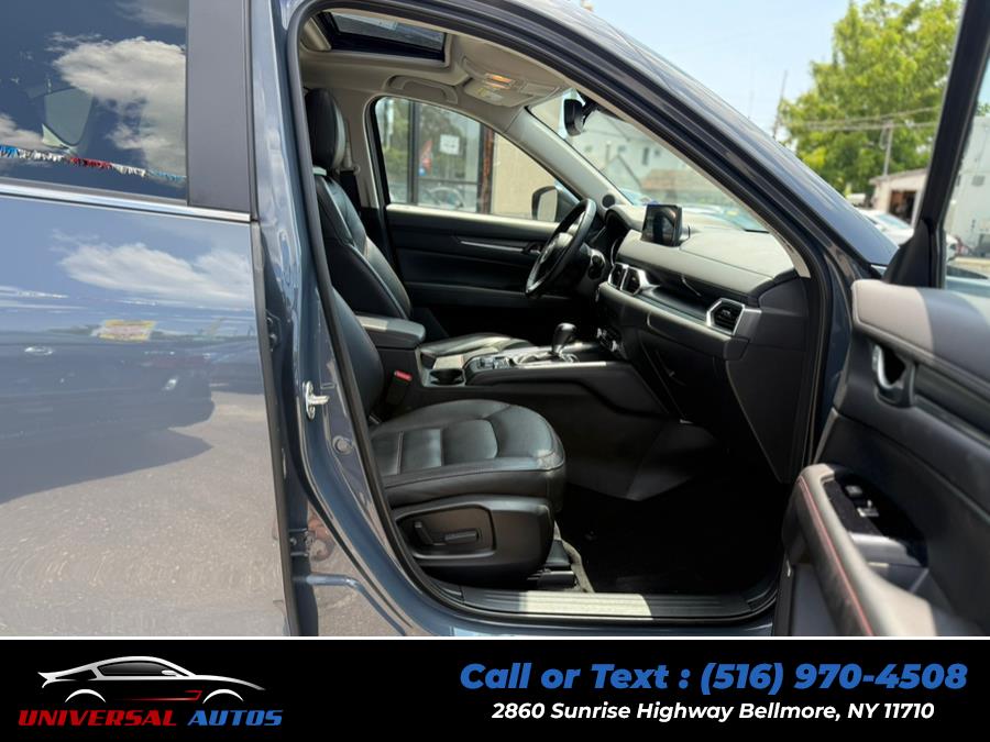 2024 Mazda CX-5 2.5 S Carbon Edition AWD, available for sale in Bellmore, New York | Universal Autos. Bellmore, New York 2024 Mazda CX-5 2.5 S Carbon Edition AWD, available for sale in Bellmore, New York | Universal Autos. Bellmore, New York