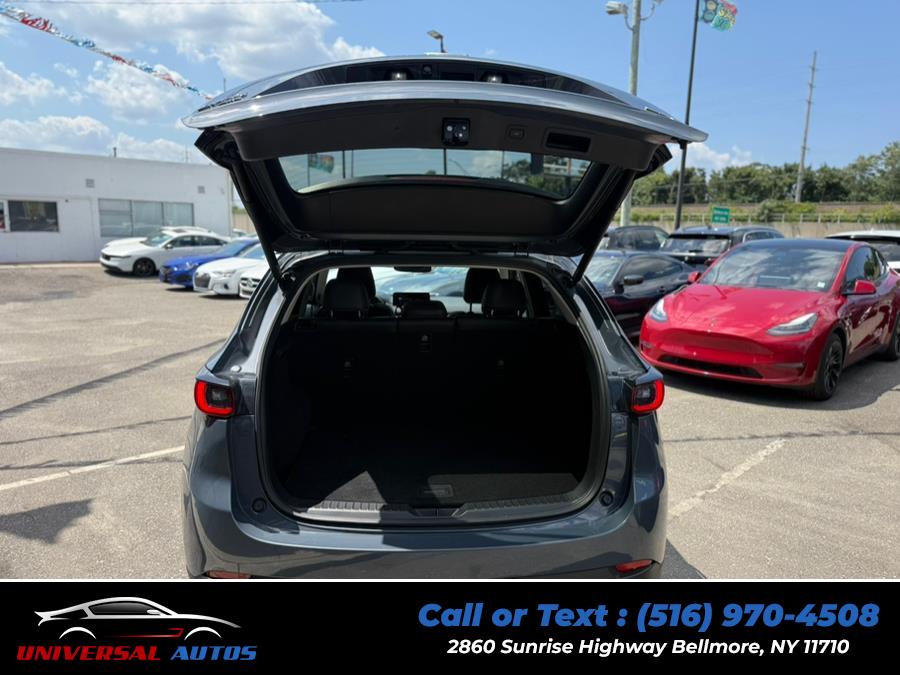 2024 Mazda CX-5 2.5 S Carbon Edition AWD, available for sale in Bellmore, New York | Universal Autos. Bellmore, New York 2024 Mazda CX-5 2.5 S Carbon Edition AWD, available for sale in Bellmore, New York | Universal Autos. Bellmore, New York