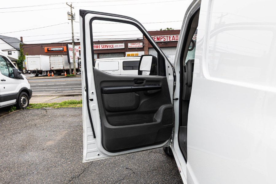 2018 Nissan NV Cargo NV2500 HD High Roof V6 SV, available for sale in West Hempstead, New York | Only Vans Inc. West Hempstead, New York 2018 Nissan NV Cargo NV2500 HD High Roof V6 SV, available for sale in West Hempstead, New York | Only Vans Inc. West Hempstead, New York