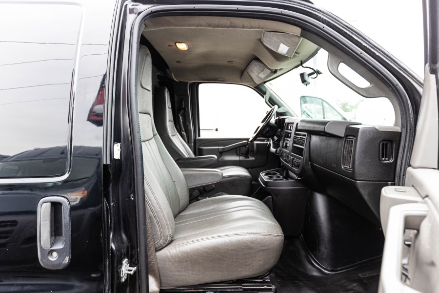 2019 Chevrolet Express Cargo Van RWD 2500 135", available for sale in West Hempstead, New York | Only Vans Inc. West Hempstead, New York 2019 Chevrolet Express Cargo Van RWD 2500 135", available for sale in West Hempstead, New York | Only Vans Inc. West Hempstead, New York