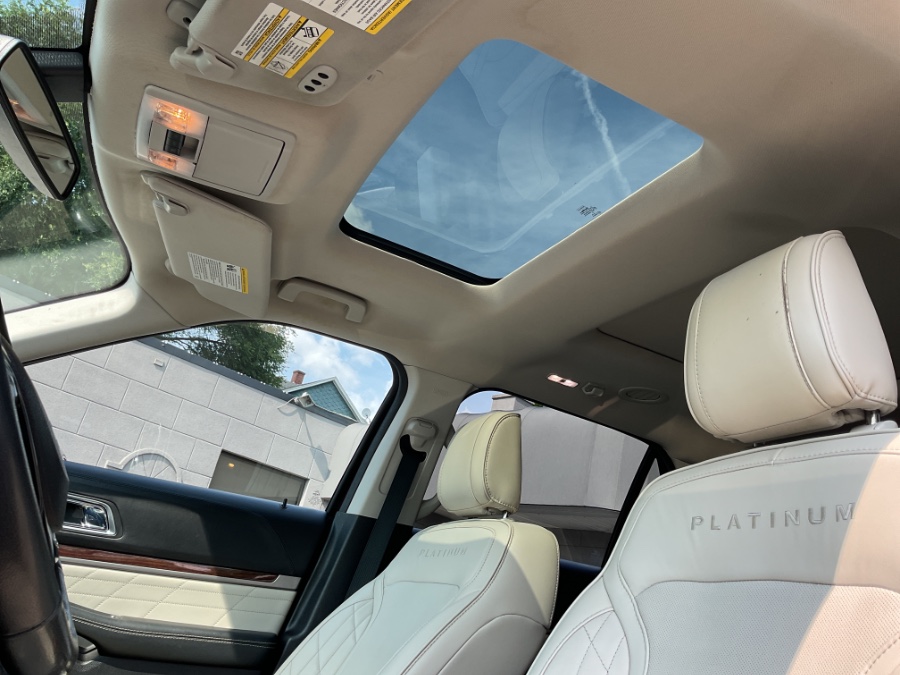 2018 Ford Explorer Platinum 4WD, available for sale in Waterbury, Connecticut | Jim Juliani Motors. Waterbury, Connecticut 2018 Ford Explorer Platinum 4WD, available for sale in Waterbury, Connecticut | Jim Juliani Motors. Waterbury, Connecticut