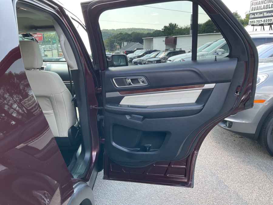 2018 Ford Explorer Platinum 4WD, available for sale in Waterbury, Connecticut | Jim Juliani Motors. Waterbury, Connecticut 2018 Ford Explorer Platinum 4WD, available for sale in Waterbury, Connecticut | Jim Juliani Motors. Waterbury, Connecticut