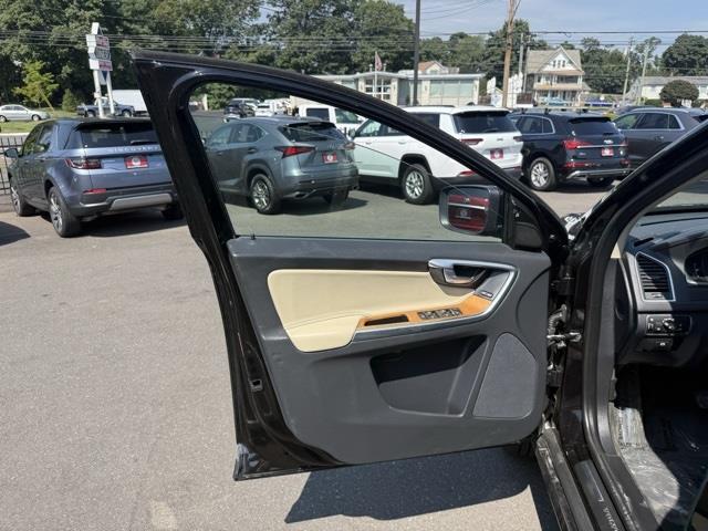 2017 Volvo Xc60 T5 Inscription, available for sale in Stratford, Connecticut | Wiz Leasing Inc. Stratford, Connecticut 2017 Volvo Xc60 T5 Inscription, available for sale in Stratford, Connecticut | Wiz Leasing Inc. Stratford, Connecticut