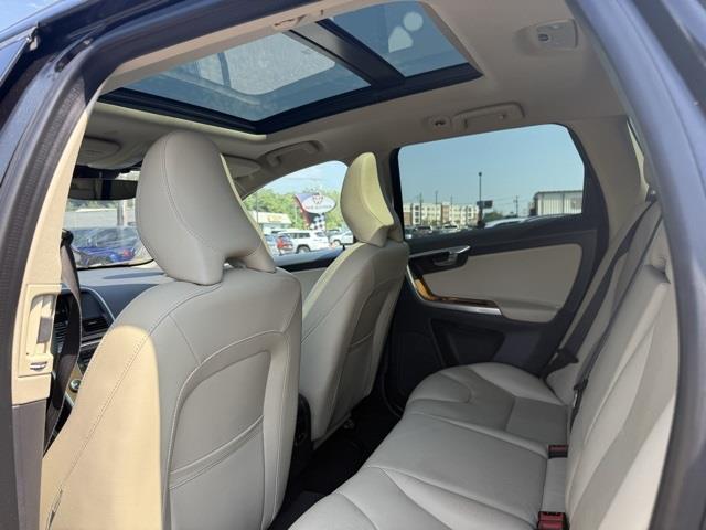 2017 Volvo Xc60 T5 Inscription, available for sale in Stratford, Connecticut | Wiz Leasing Inc. Stratford, Connecticut 2017 Volvo Xc60 T5 Inscription, available for sale in Stratford, Connecticut | Wiz Leasing Inc. Stratford, Connecticut