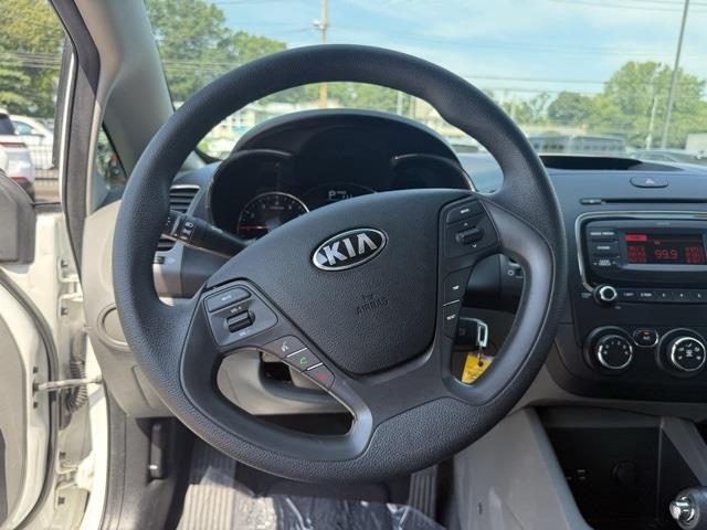 2017 Kia Forte LX, available for sale in Stratford, Connecticut | Wiz Leasing Inc. Stratford, Connecticut 2017 Kia Forte LX, available for sale in Stratford, Connecticut | Wiz Leasing Inc. Stratford, Connecticut