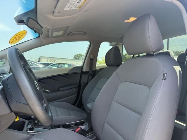 2017 Kia Forte LX, available for sale in Stratford, Connecticut | Wiz Leasing Inc. Stratford, Connecticut 2017 Kia Forte LX, available for sale in Stratford, Connecticut | Wiz Leasing Inc. Stratford, Connecticut