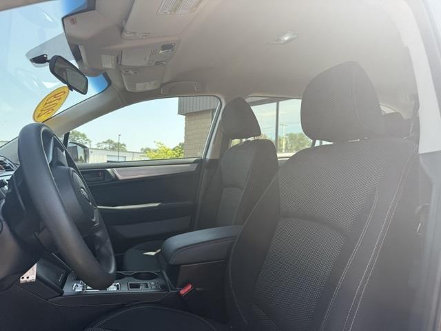 2019 Subaru Outback 2.5i, available for sale in Stratford, Connecticut | Wiz Leasing Inc. Stratford, Connecticut 2019 Subaru Outback 2.5i, available for sale in Stratford, Connecticut | Wiz Leasing Inc. Stratford, Connecticut