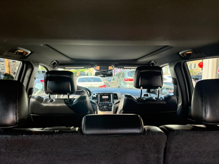 2015 Jeep Grand Cherokee 4WD 4dr Limited, available for sale in Bridgeport, Connecticut | CT Auto. Bridgeport, Connecticut 2015 Jeep Grand Cherokee 4WD 4dr Limited, available for sale in Bridgeport, Connecticut | CT Auto. Bridgeport, Connecticut