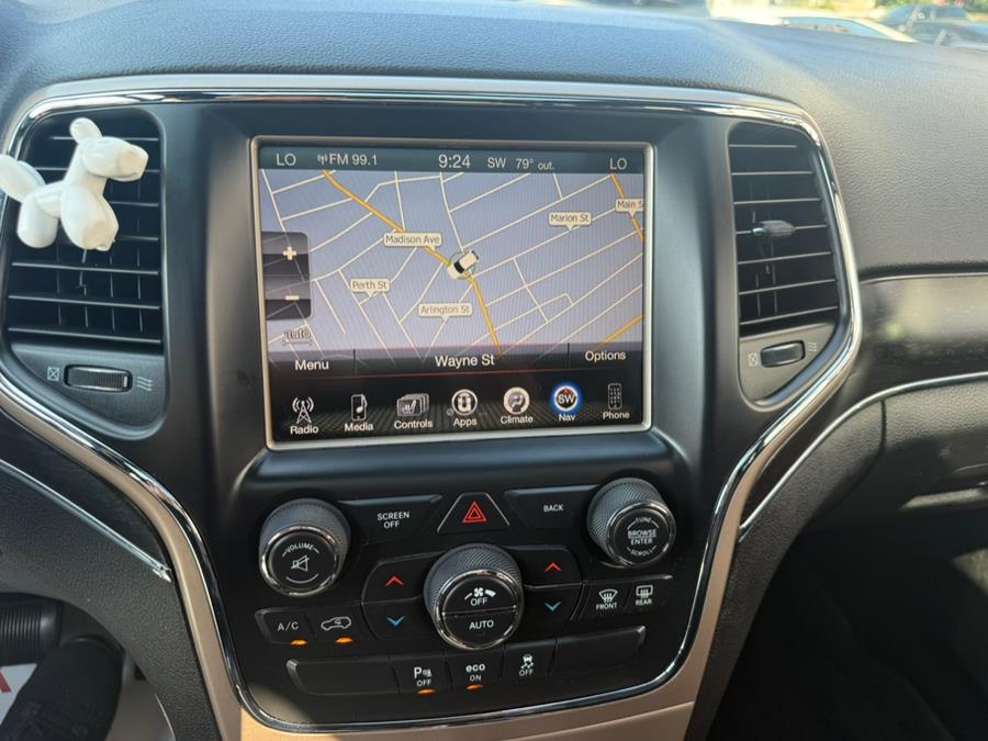 2015 Jeep Grand Cherokee 4WD 4dr Limited, available for sale in Bridgeport, Connecticut | CT Auto. Bridgeport, Connecticut 2015 Jeep Grand Cherokee 4WD 4dr Limited, available for sale in Bridgeport, Connecticut | CT Auto. Bridgeport, Connecticut