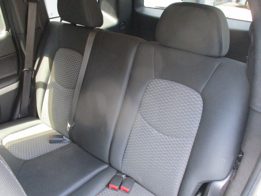 2009 Chevrolet HHR FWD 4dr LS, available for sale in Meriden, Connecticut | Cos Central Auto. Meriden, Connecticut 2009 Chevrolet HHR FWD 4dr LS, available for sale in Meriden, Connecticut | Cos Central Auto. Meriden, Connecticut