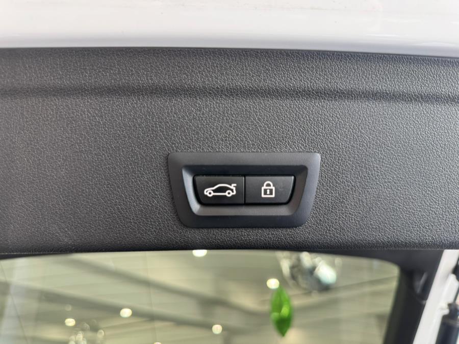 2022 BMW X6 xDrive40i Sports Activity Coupe, available for sale in Franklin Sq, New York | Long Island Auto Center. Franklin Sq, New York 2022 BMW X6 xDrive40i Sports Activity Coupe, available for sale in Franklin Sq, New York | Long Island Auto Center. Franklin Sq, New York