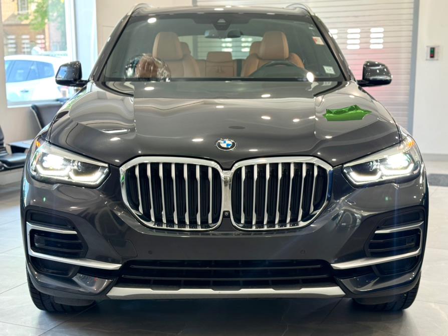 2022 BMW X5 sDrive40i Sports Activity Vehicle, available for sale in Franklin Square, New York | Luxury Motor Club. Franklin Square, New York 2022 BMW X5 sDrive40i Sports Activity Vehicle, available for sale in Franklin Square, New York | Luxury Motor Club. Franklin Square, New York