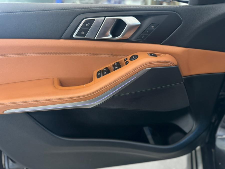 2022 BMW X5 sDrive40i Sports Activity Vehicle, available for sale in Franklin Square, New York | Luxury Motor Club. Franklin Square, New York 2022 BMW X5 sDrive40i Sports Activity Vehicle, available for sale in Franklin Square, New York | Luxury Motor Club. Franklin Square, New York