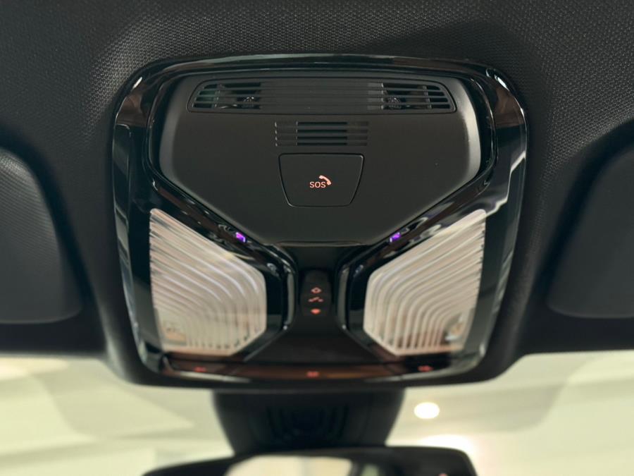2022 BMW X5 sDrive40i Sports Activity Vehicle, available for sale in Franklin Square, New York | Luxury Motor Club. Franklin Square, New York 2022 BMW X5 sDrive40i Sports Activity Vehicle, available for sale in Franklin Square, New York | Luxury Motor Club. Franklin Square, New York