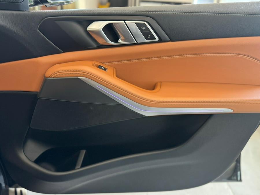 2022 BMW X5 sDrive40i Sports Activity Vehicle, available for sale in Franklin Square, New York | Luxury Motor Club. Franklin Square, New York 2022 BMW X5 sDrive40i Sports Activity Vehicle, available for sale in Franklin Square, New York | Luxury Motor Club. Franklin Square, New York