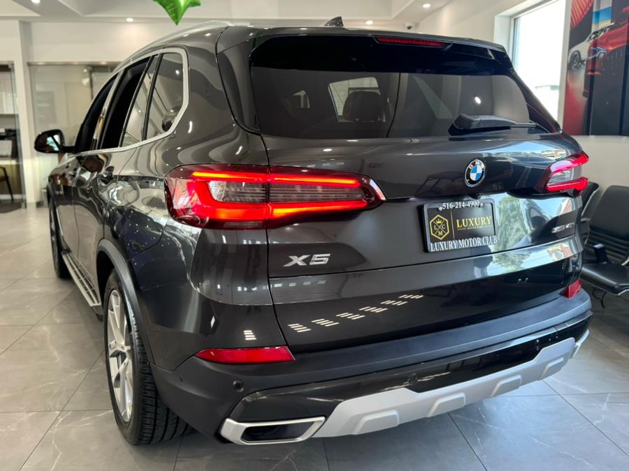 2022 BMW X5 sDrive40i Sports Activity Vehicle, available for sale in Franklin Square, New York | Luxury Motor Club. Franklin Square, New York 2022 BMW X5 sDrive40i Sports Activity Vehicle, available for sale in Franklin Square, New York | Luxury Motor Club. Franklin Square, New York