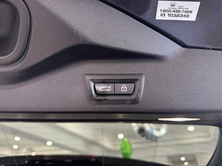 2022 BMW X5 sDrive40i Sports Activity Vehicle, available for sale in Franklin Square, New York | Luxury Motor Club. Franklin Square, New York 2022 BMW X5 sDrive40i Sports Activity Vehicle, available for sale in Franklin Square, New York | Luxury Motor Club. Franklin Square, New York